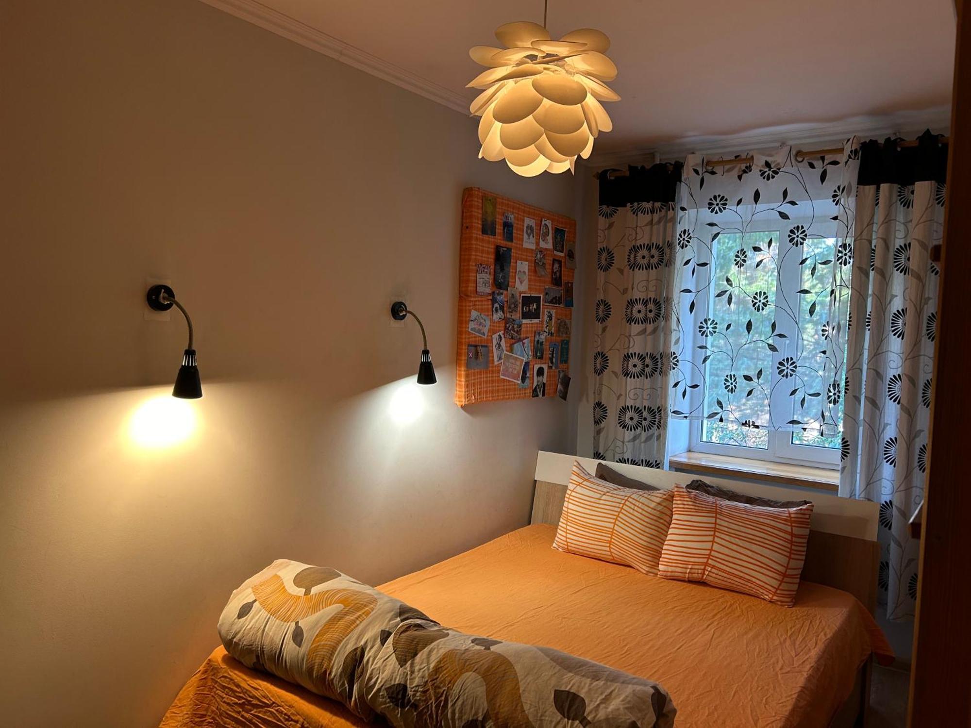 Three Bedroom Stepana Bandery Street Rivne Buitenkant foto